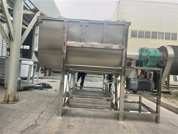 多功能干粉混合搅拌机介绍